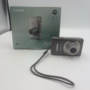 Canon PowerShot Elph 100 HS 12.1MP Digital Camera w/5x Zoom with Extras